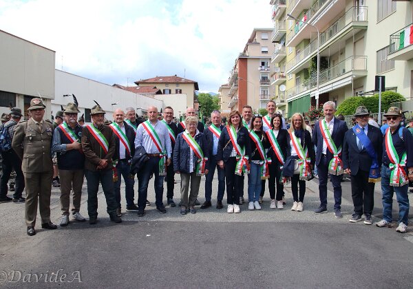 2025-05-11 Sfilata Sezione Varese