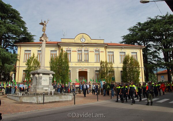 2025-09-14 - Sfilamento