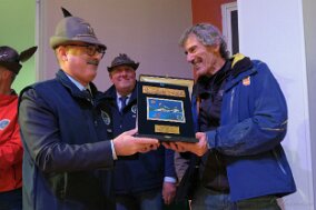 153_DSCF3145_X-T3 null