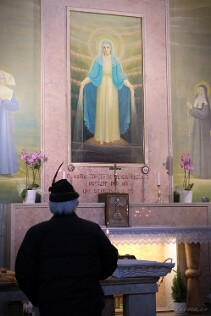 002_DSCF4218_X-E4 null