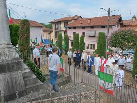 Onori ai cadute e Santa Messa
